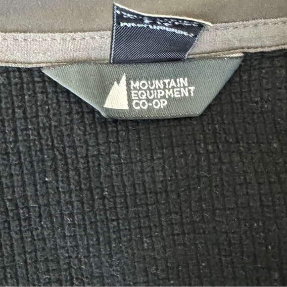 MEC Soft Shell Running Jacket - Picture 7 of 9